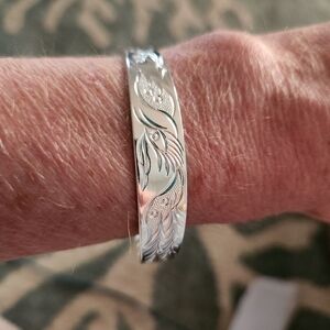 Elegant Unique 999 Silver Bangle Bracelet for Women With Asian Detauls